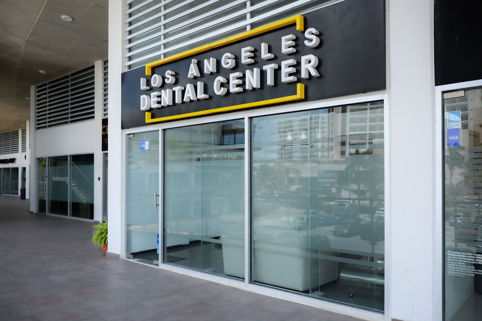 Imagen de Los Angeles Dental Center